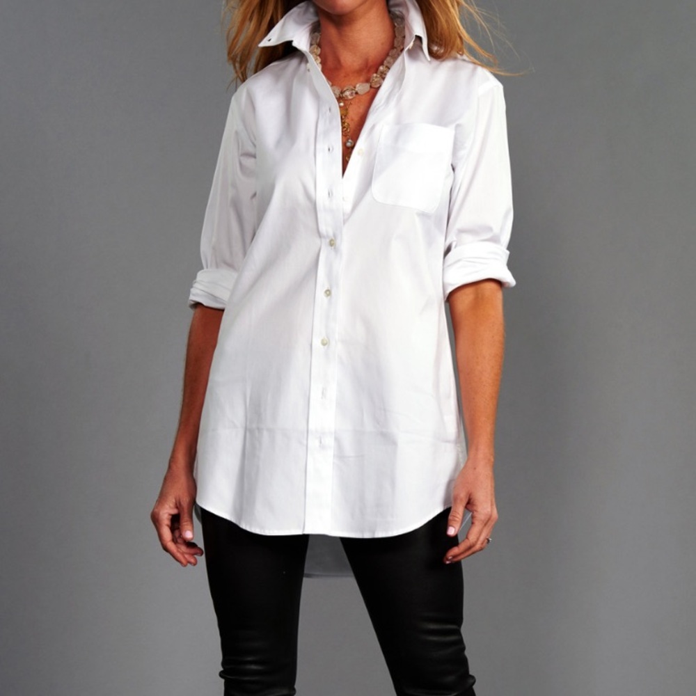 White Casual Button up oversized Shirt size S